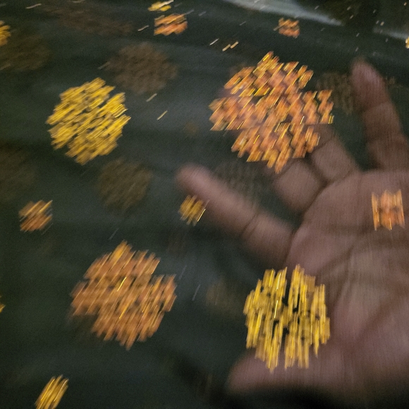 Blouse - Picture 2 of 3